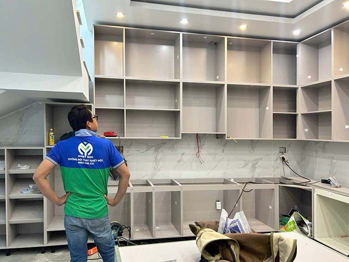 Làm tủ theo yêu cầu tại TPHCM